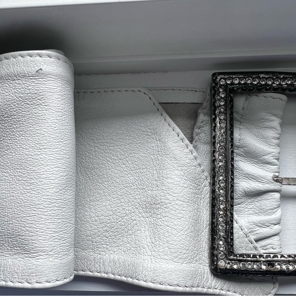ZARA- Leather white belt with jewels - Picture 3 of 10